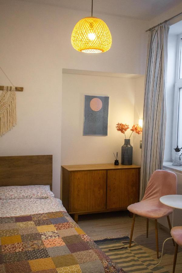 Old Town Style Apartment *