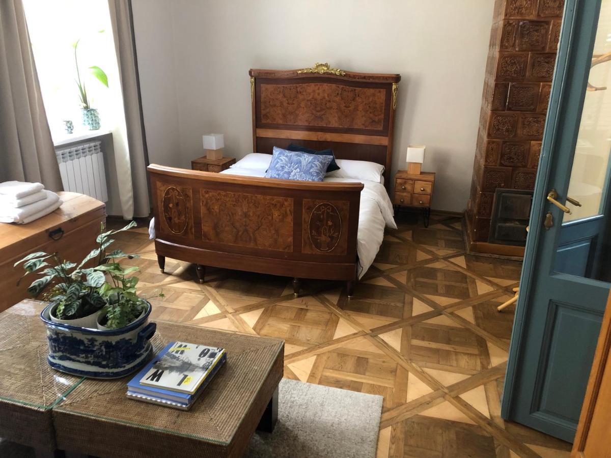 Old Town Style Apartment